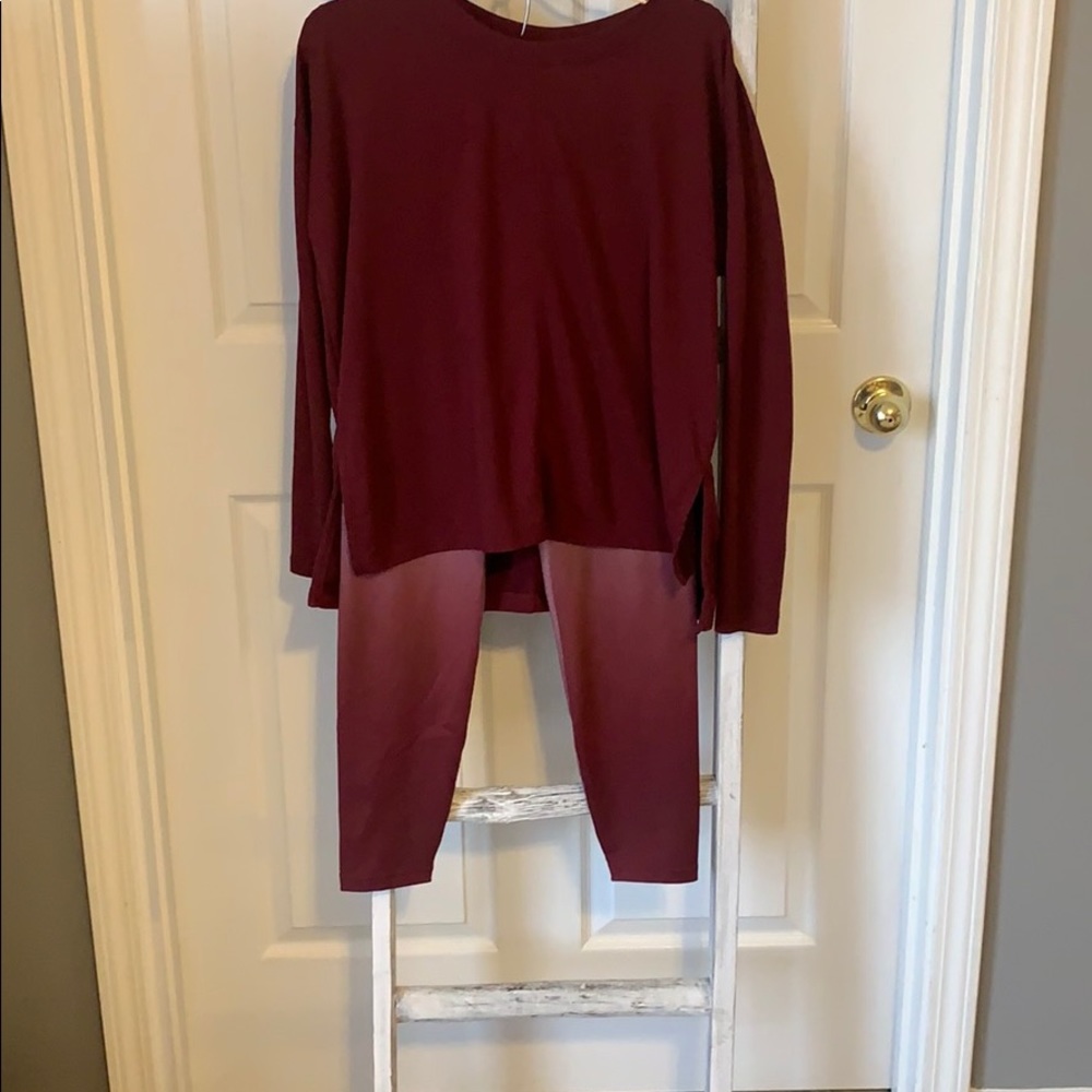 Old Navy Active pants and matching top.